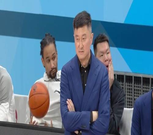 郑妩双领先,却遭逆转,世界排名再,澳门新葡京线上赌场会员登录入口,澳门新葡京线上赌场官网,澳门新葡京线上赌场